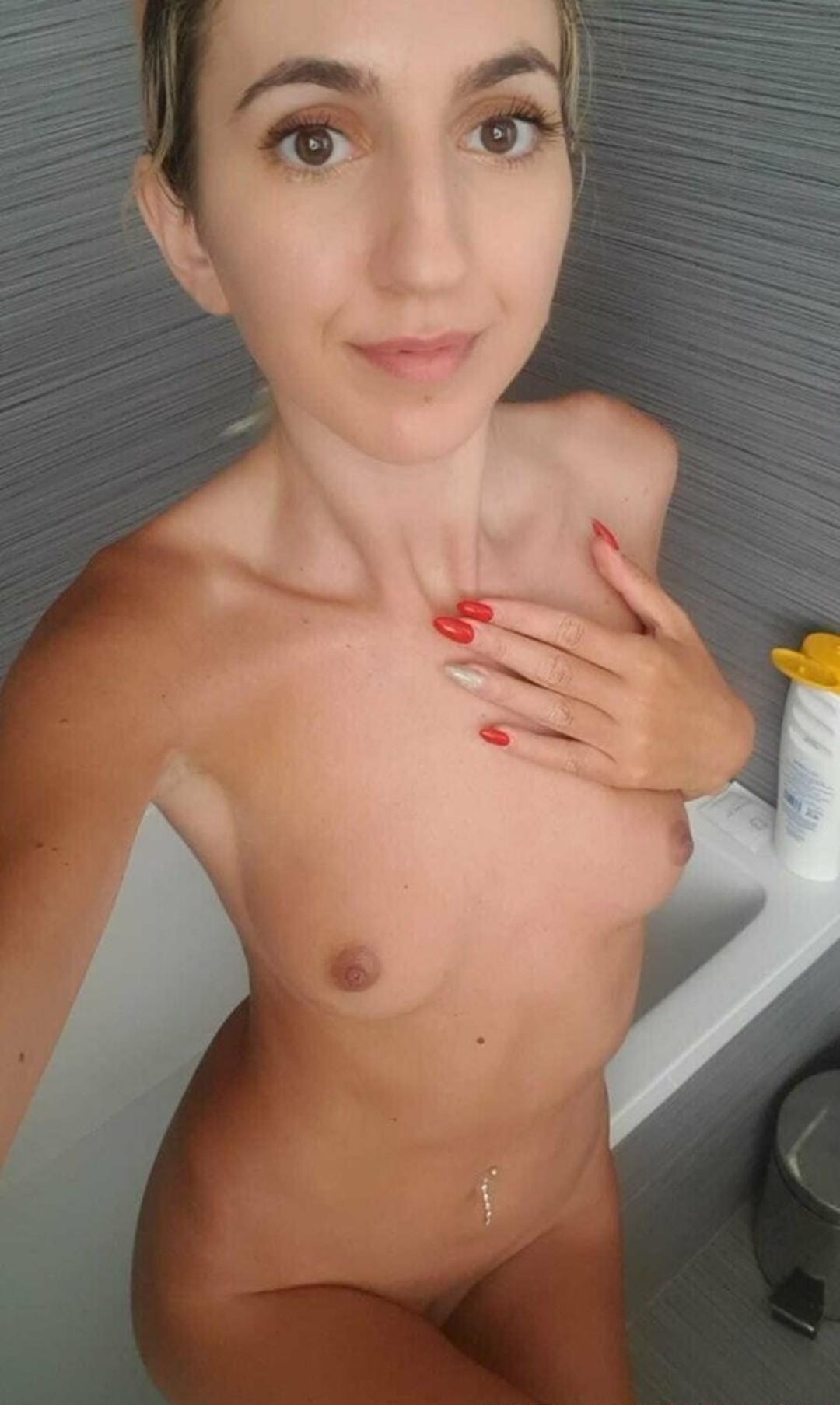 Photo full Annemanifique Nude